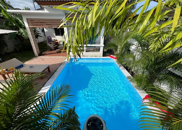 Holiday House Near Lamai With Swimming Pool. 2 Bedrooms